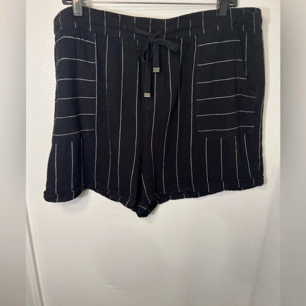 Time‎ and Tru XL, linen blend, elastic waist belted drawstring tie, gauzy short